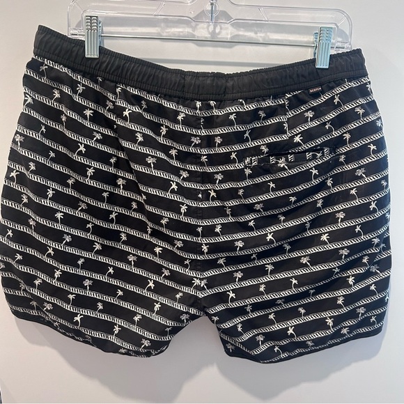 Scotch and Soda Men’s Swimtrunks. Medium. Black/White Palm Trees - Picture 2 of 5